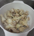 Boiled chicken wings